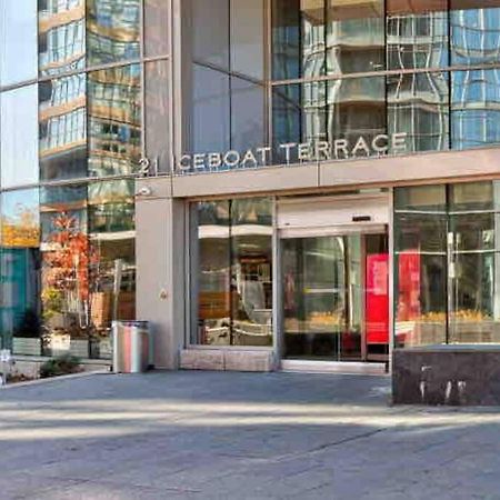Deluxe Suite Toronto Dış mekan fotoğraf