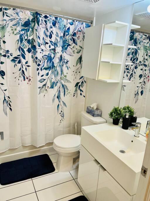 Deluxe Suite Toronto Dış mekan fotoğraf